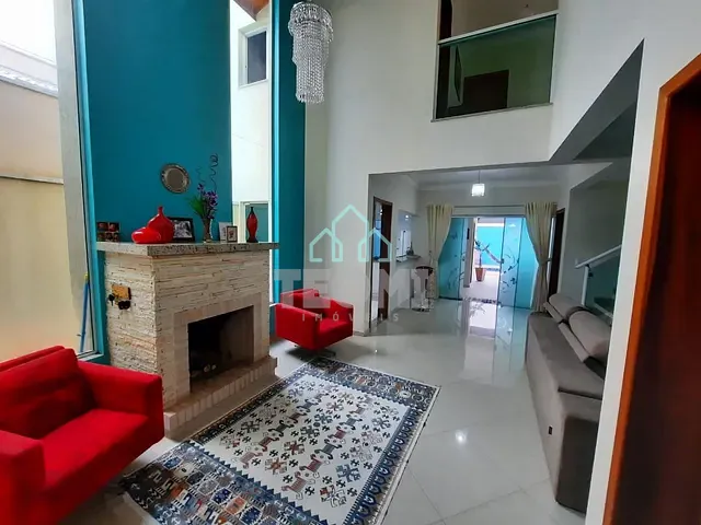 Sobrado com 250m² 3 quartos e 2 banheiros, à venda, no bairro Campos do Conde Louvre em Tremembé