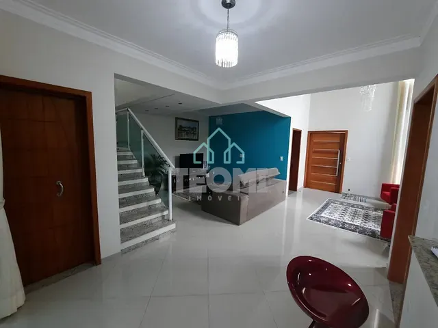 Sobrado com 250m² 3 quartos e 2 banheiros, à venda, no bairro Campos do Conde Louvre em Tremembé
