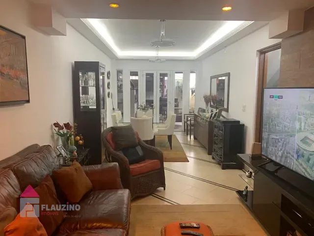 Sobrado com 270m² 3 quartos e 4 banheiros, à venda, no bairro Parque Munhoz em São Paulo