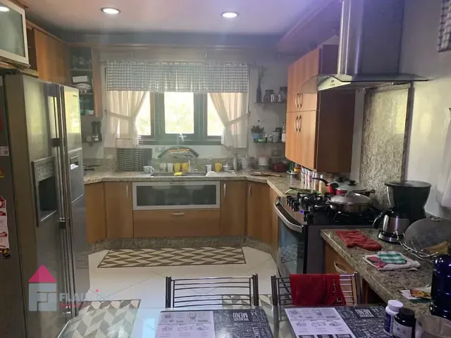 Sobrado com 270m² 3 quartos e 4 banheiros, à venda, no bairro Parque Munhoz em São Paulo