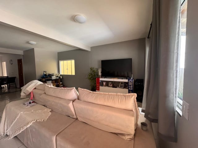 Sobrado com 130m² 3 quartos e 3 banheiros, à venda, no bairro Ingleses do Rio Vermelho em Florianópolis