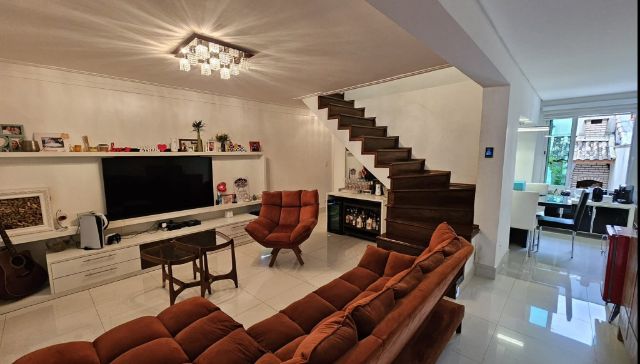 Sobrado com 108m² 2 quartos e 2 banheiros, à venda, no bairro Jardim São Caetano em São Caetano do Sul