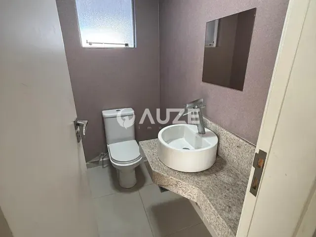 Sobrado com 235m² 3 quartos e 4 banheiros, à venda, no bairro Cajuru em Curitiba