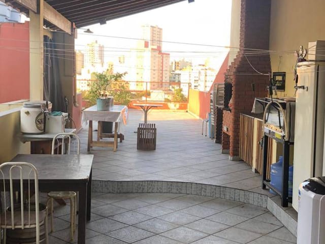 Sobrado com 300m² 300 quartos e 2 banheiros, para alugar, no bairro Olímpico em São Caetano do Sul