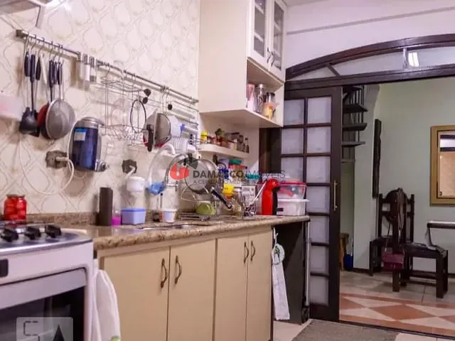Sobrado com 200m² 4 quartos e 3 banheiros, à venda, no bairro Mauá em São Caetano do Sul