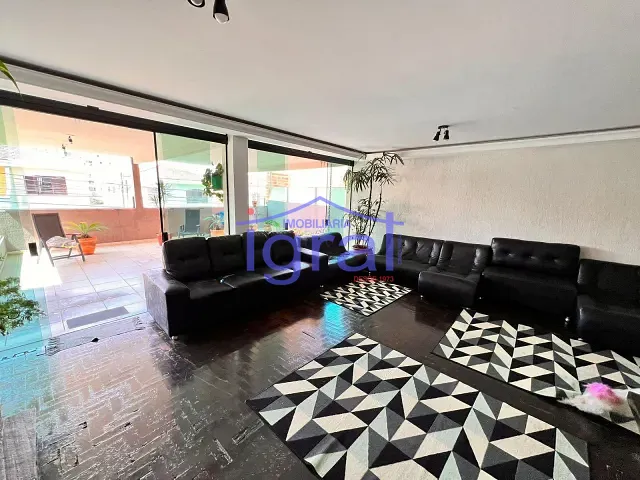 Sobrado com 310m² 6 quartos e 5 banheiros, à venda, no bairro Cidade Vargas em São Paulo