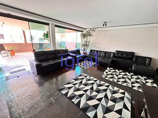 Sobrado com 310m² 6 quartos e 5 banheiros, à venda, no bairro Cidade Vargas em São Paulo