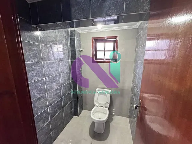 Sobrado 4 quartos e 6 banheiros, para alugar, no bairro Vila Yolanda em Osasco