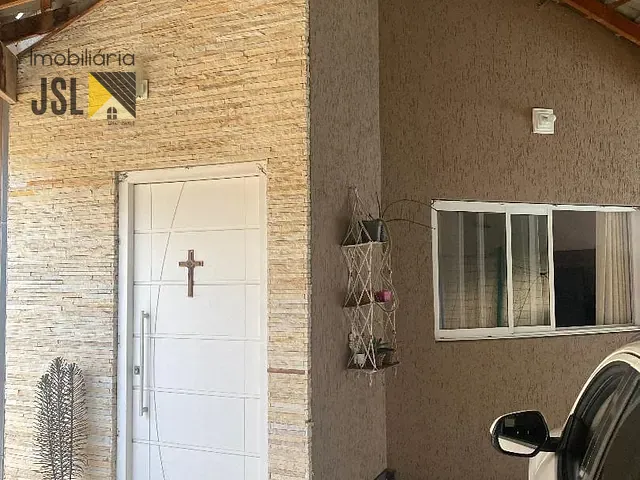 Sobrado com 385m² 3 quartos e 2 banheiros, à venda, no bairro Borda da Mata em Caçapava