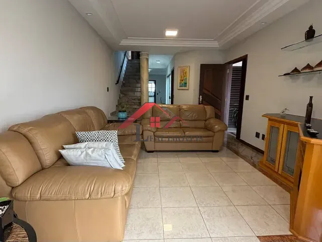 Sobrado com 125m² 3 quartos e 3 banheiros, à venda, no bairro Parque Jaçatuba em Santo André