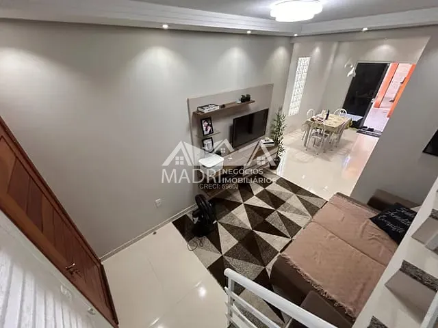 Sobrado com 120m² 2 quartos e 2 banheiros, à venda, no bairro Bela Vista em Palhoça