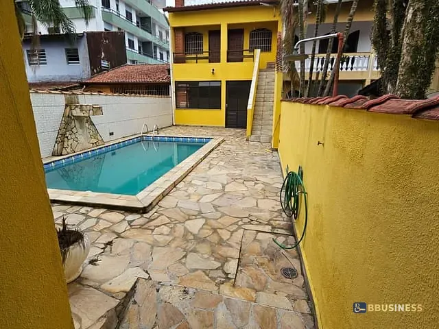 Sobrado 5 quartos e 5 banheiros, à venda, no bairro Maitinga em Bertioga