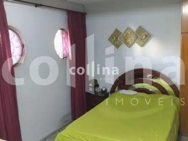 Sobrado à venda, no bairro Santo Antônio em Osasco