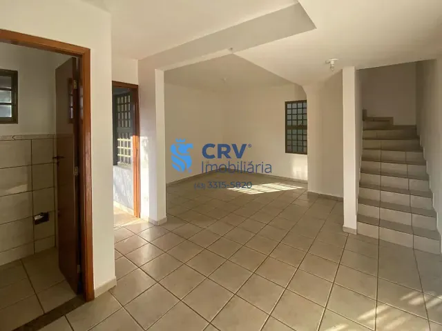 Casa com 120m² 3 quartos e 3 banheiros, para alugar, no bairro Jardim Oriente em Londrina