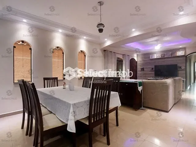 Sobrado com 325m² 3 quartos e 2 banheiros, à venda, no bairro Vila Feital em Mauá