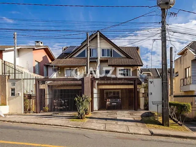 Sobrado com 184m² 3 quartos e 4 banheiros, à venda, no bairro Pilarzinho em Curitiba