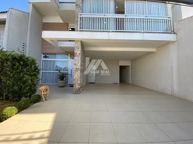 Sobrado com 179m² 3 quartos e 2 banheiros, à venda, no bairro Alto da XV em Guarapuava