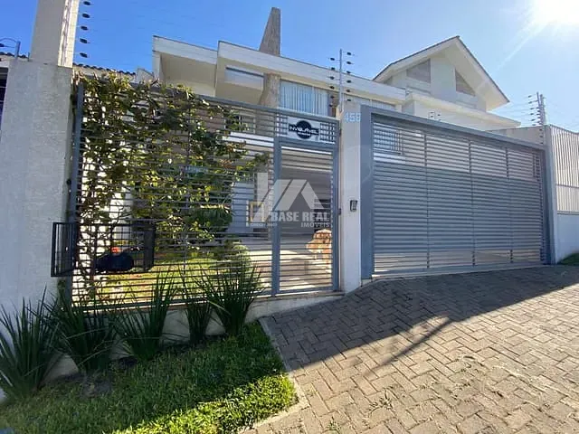 Sobrado com 179m² 3 quartos e 2 banheiros, à venda, no bairro Alto da XV em Guarapuava