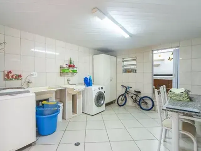 Sobrado 4 quartos e 4 banheiros, à venda, no bairro Vila Alto de Santo André em Santo André