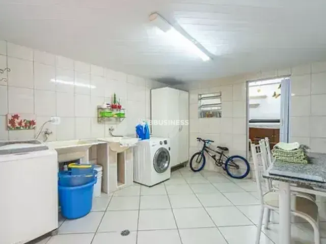 Sobrado 4 quartos e 4 banheiros, à venda, no bairro Vila Alto de Santo André em Santo André