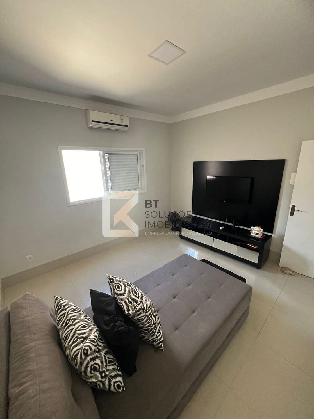 Sobrado à venda com 3 quartos, 214m² - Foto 8