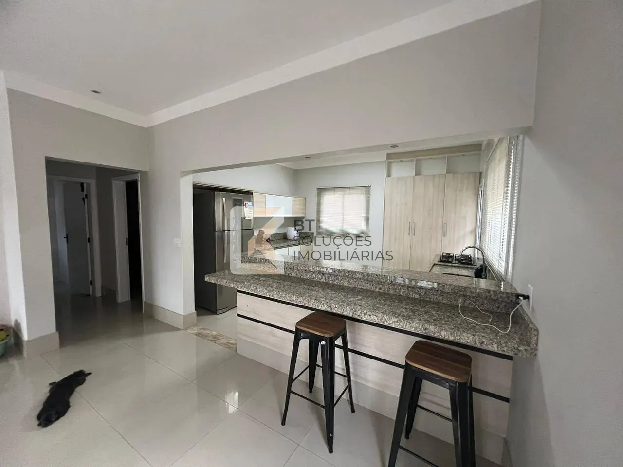 Sobrado, 3 quartos, 214 m² - Foto 2