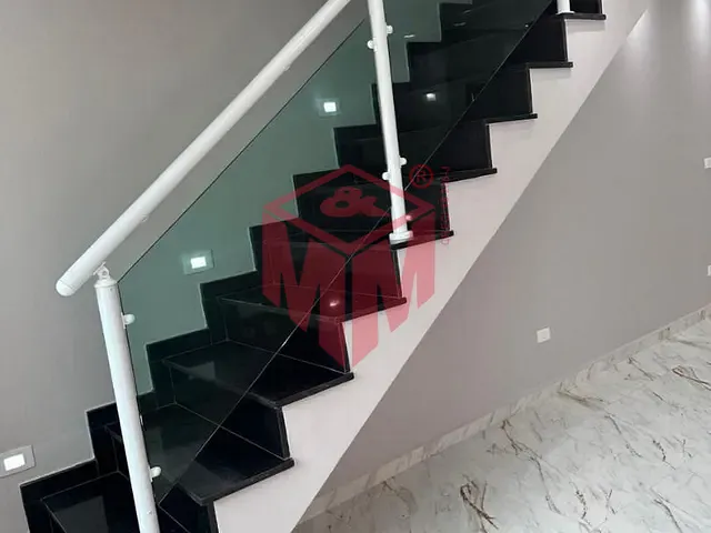 Sobrado com 100m² 3 quartos e 3 banheiros, à venda, no bairro Vila Tibiriçá em Santo André