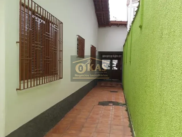 Sobrado com 300m² 3 quartos e 2 banheiros, à venda, no bairro Vila Mazza em Suzano