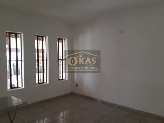 Sobrado com 300m² 3 quartos e 2 banheiros, à venda, no bairro Vila Mazza em Suzano