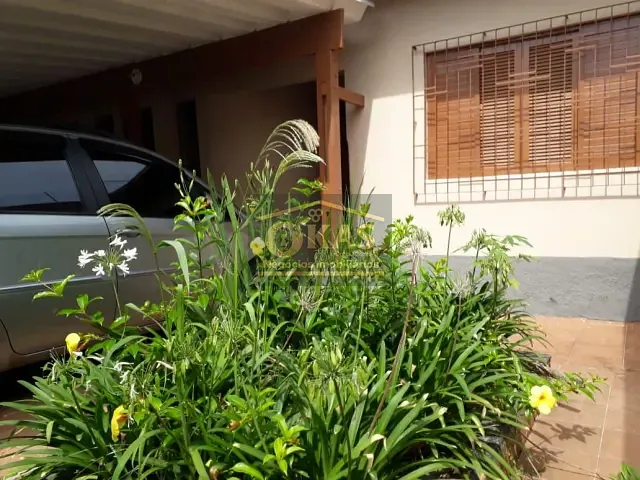 Sobrado com 300m² 3 quartos e 2 banheiros, à venda, no bairro Vila Mazza em Suzano