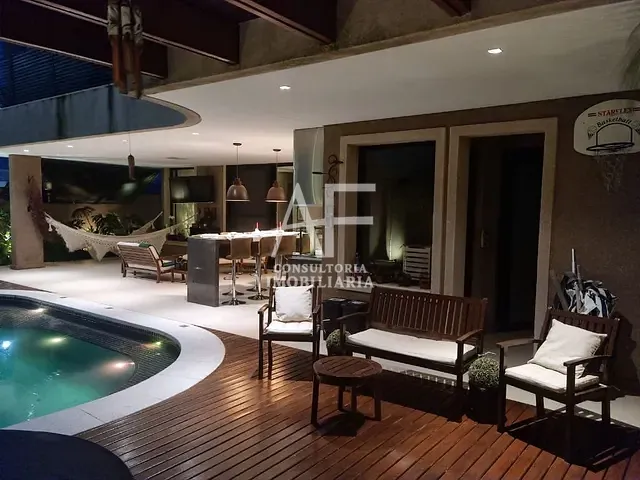 Sobrado com 505m² 3 quartos e 5 banheiros, à venda, no bairro Pinhão em Taubaté