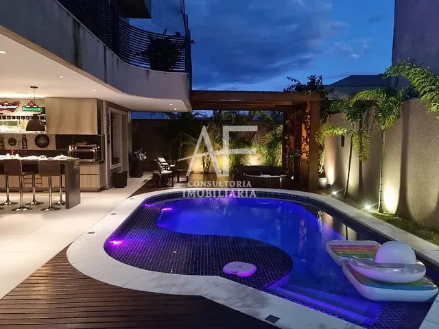 Sobrado com 505m² 3 quartos e 5 banheiros, à venda, no bairro Pinhão em Taubaté