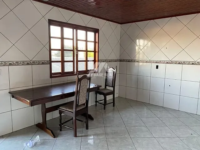 Sobrado com 191m² 6 quartos e 4 banheiros, à venda, no bairro Vila Bela em Guarapuava