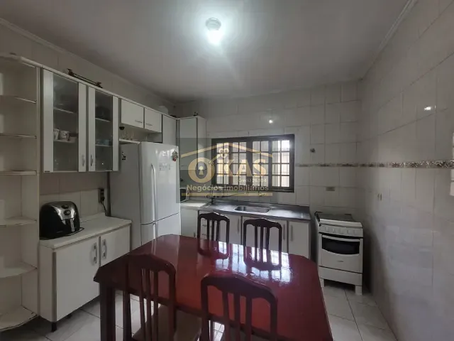 Sobrado com 147m² 3 quartos e 2 banheiros, à venda, no bairro Jardim Ferrazense em Ferraz de Vasconcelos