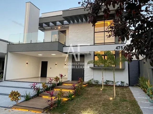Sobrado com 300m² 4 quartos e 6 banheiros, à venda, no bairro Condomínio Ouro Ville em Taubaté