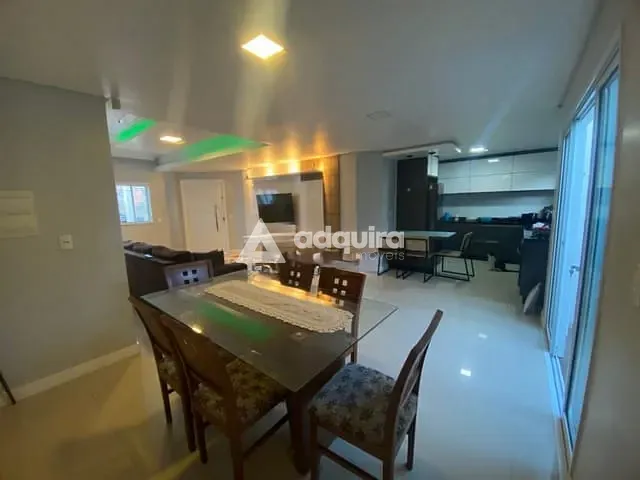 Sobrado com 118m² 3 quartos e 3 banheiros, à venda, no bairro Oficinas em Ponta Grossa