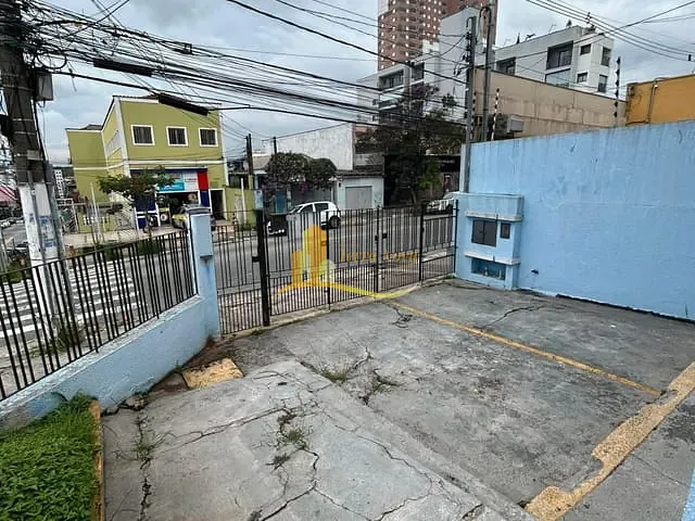 Sobrado com 120m², para alugar, no bairro Itaquera em São Paulo