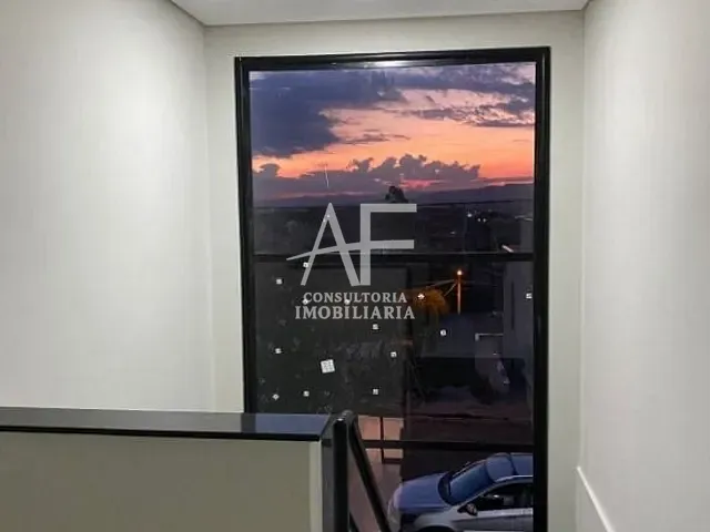 Sobrado com 250m², à venda, no bairro Reserva do Vale em Caçapava