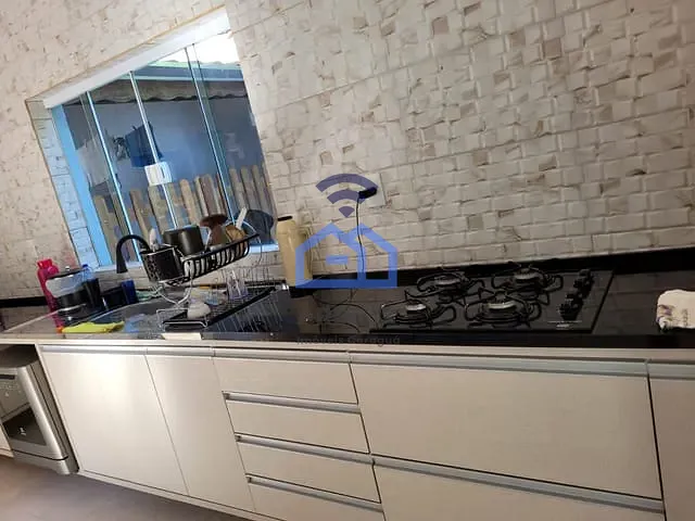 Sobrado com 360m² 3 quartos e 4 banheiros, à venda, no bairro Massaguaçu em Caraguatatuba