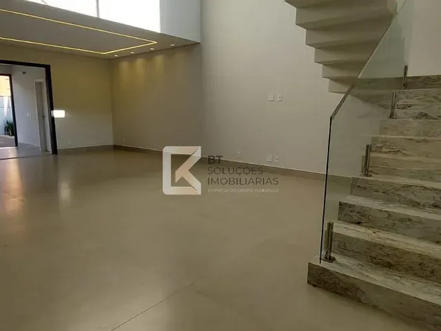 Sobrado com 360m² 4 quartos e 5 banheiros, à venda, no bairro Jardim Residencial Sapezal em Indaiatuba