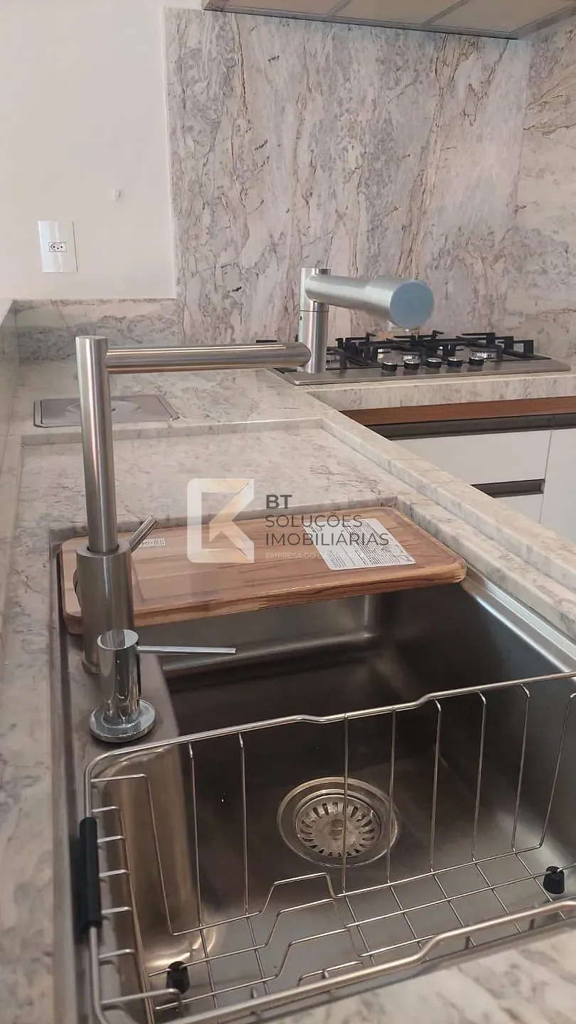 Sobrado, 4 quartos, 303 m² - Foto 11