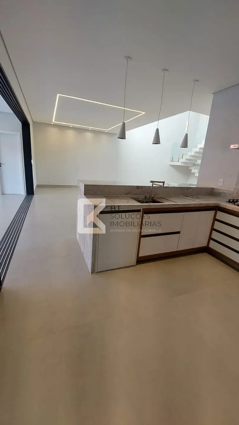 Sobrado, 4 quartos, 303 m² - Foto 8