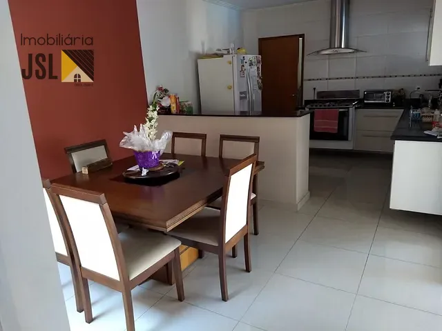 Sobrado com 204m² 3 quartos e 2 banheiros, à venda, no bairro Jardim Julieta em Caçapava