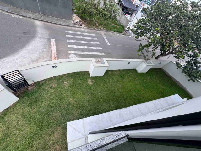 Foto do Sobrado - Sobrado à venda, Potecas, São José, SC | Madri Imóveis