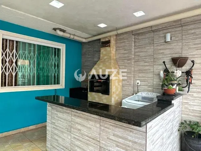 Sobrado com 67m² 3 quartos e 2 banheiros, à venda, no bairro Vitória Régia em Curitiba
