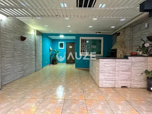 Sobrado com 67m² 3 quartos e 2 banheiros, à venda, no bairro Vitória Régia em Curitiba