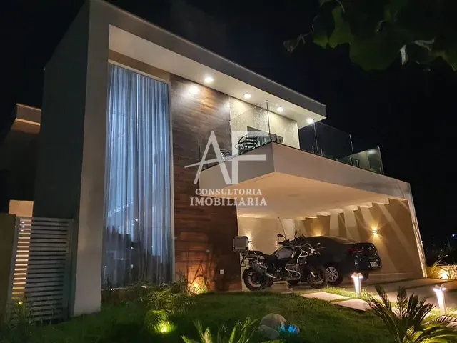 Sobrado com 315m² 4 quartos e 4 banheiros, à venda, no bairro Itapecerica em Taubaté