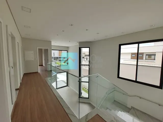 Sobrado com 450m² 4 quartos e 6 banheiros, à venda, no bairro Urbanova em São José dos Campos