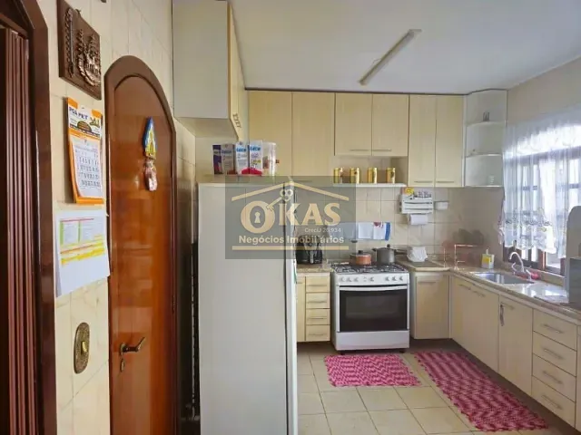 Sobrado com 1000m² 3 quartos e 3 banheiros, à venda, no bairro Vila Acoreana em Poá