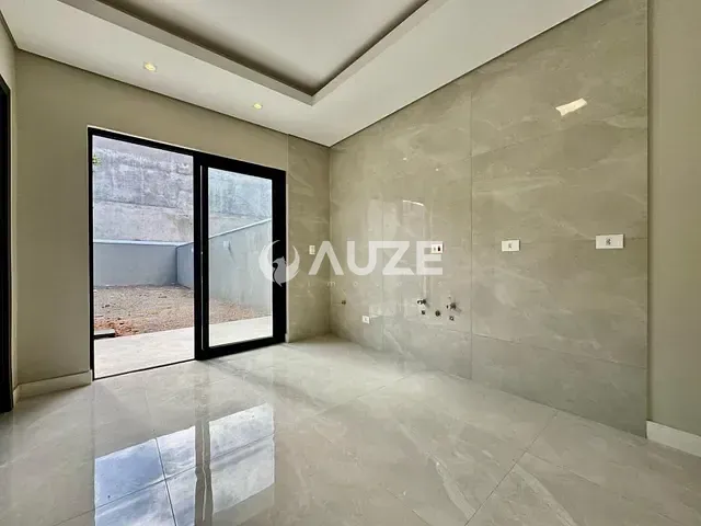 Sobrado com 135m² 3 quartos e 3 banheiros, à venda, no bairro Pioneiros em Fazenda Rio Grande